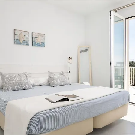 Holiday home Stunning Marianella Gris, Pool, Bbq, Ac, Free Wifi *