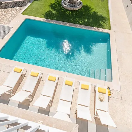 Stunning Marianella Gris, Pool, Bbq, Ac, Free Wifi *