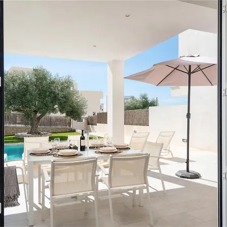 Stunning Marianella Gris, Pool, Bbq, Ac, Free Wifi Holiday home Cala d'Or (Mallorca)